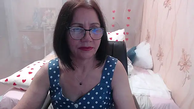 OlgaHottie live sex cam