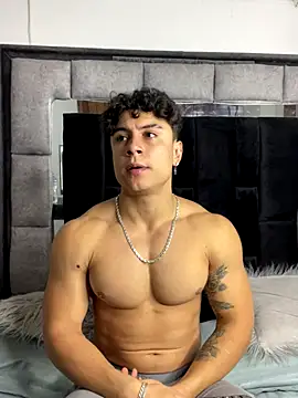 MR_MUSCLE live sex cam