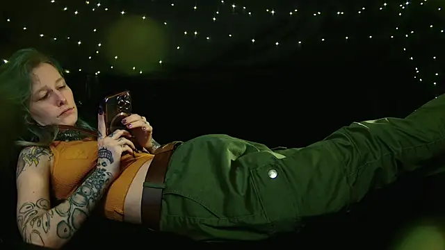 Littlespacemouse's cam snapshot