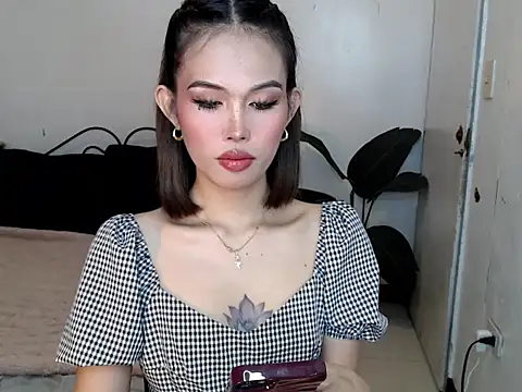 Lara_Salvatore live sex cam