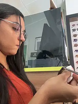 oralin's cam snapshot