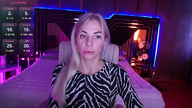 BellaRayyy's web cam