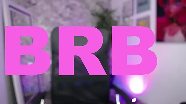 mialiore's cam snapshot