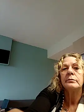 Latex_shantie live sex cam