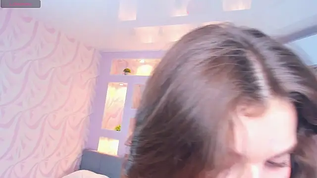 FloraDobb's cam snapshot