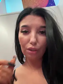 Tisha_Busty live sex cam