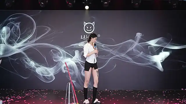 LU-909's cam snapshot