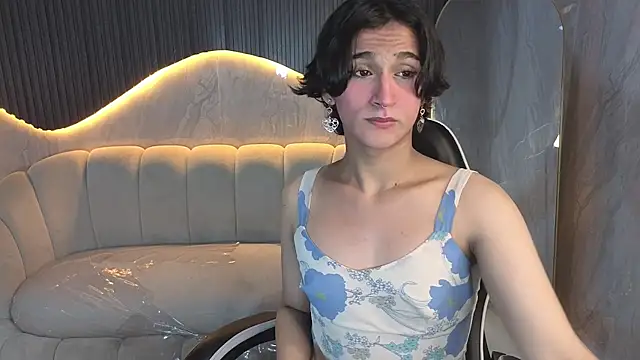 zoe_tp's cam snapshot