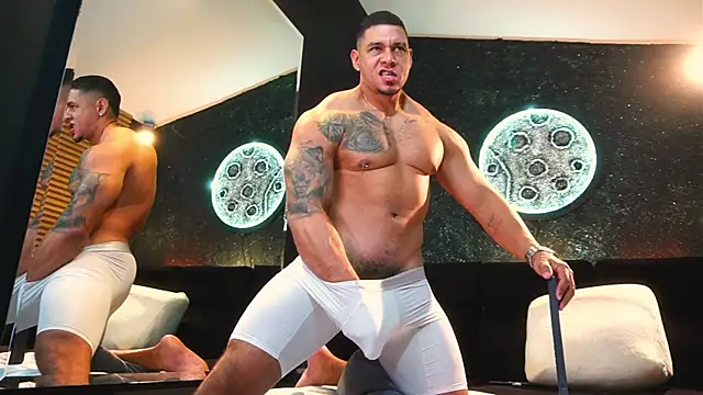 MassimoWalton2 live sex cam