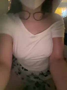 Meii-meyy live sex cam