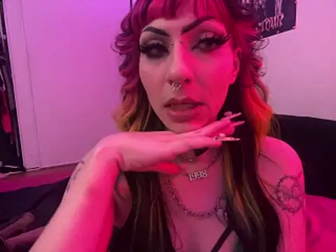 ChrryFoxx live sex cam
