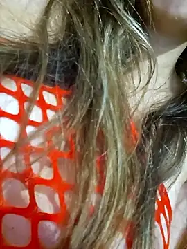 Virggin_Squirt live sex cam