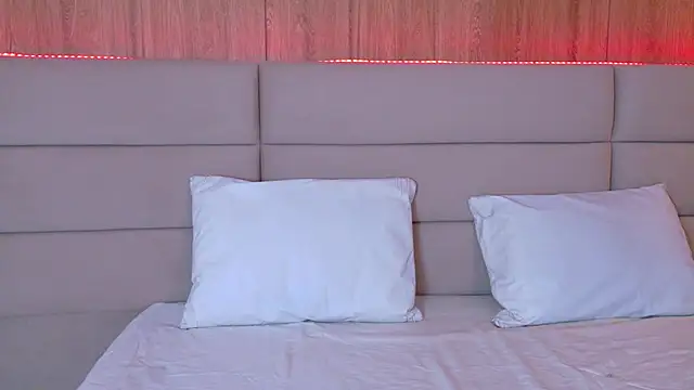 ValeSwift live sex cam