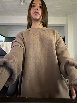 aly_golden_ live sex cam