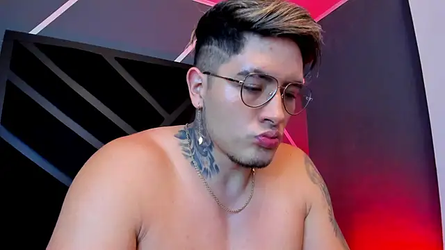 ArturFrostt live sex cam