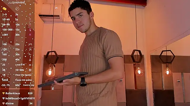 LiamNovak live sex cam