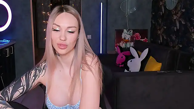 Blckmirrorr's cam snapshot