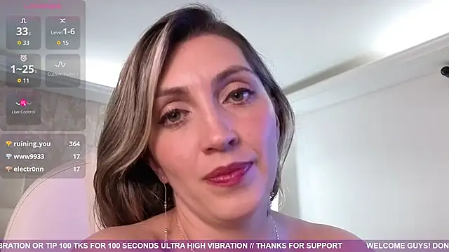 anny_sweet72's cam snapshot