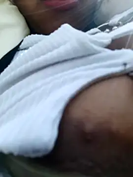 _andrea30 live sex cam