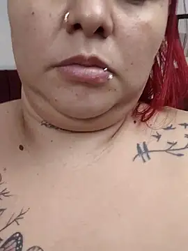 selena_castillo's cam snapshot