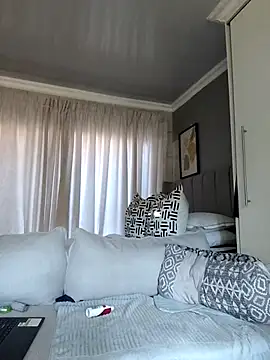 Zee_Online live sex cam