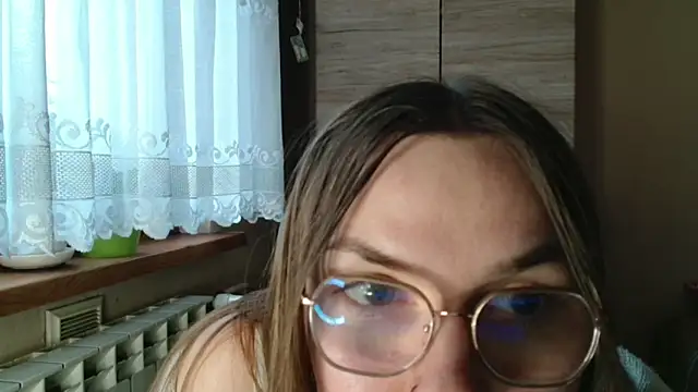 LooveELLYx's cam snapshot