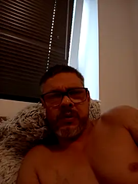 MikeandMika19m's cam snapshot