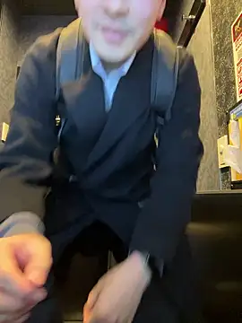 yuuki8910 live sex cam