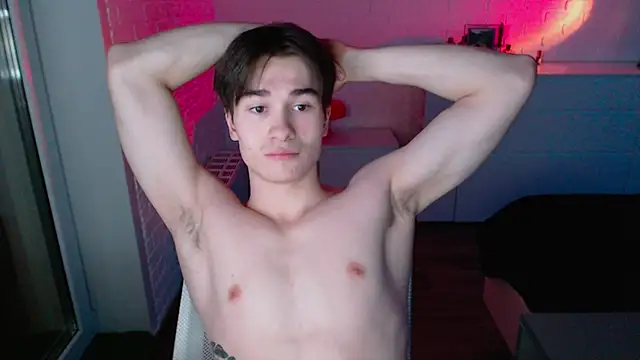 MarkusDean live sex cam