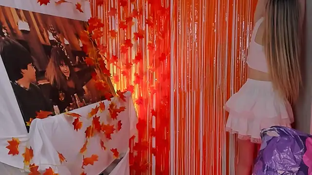 JuliaBrewwer's cam snapshot