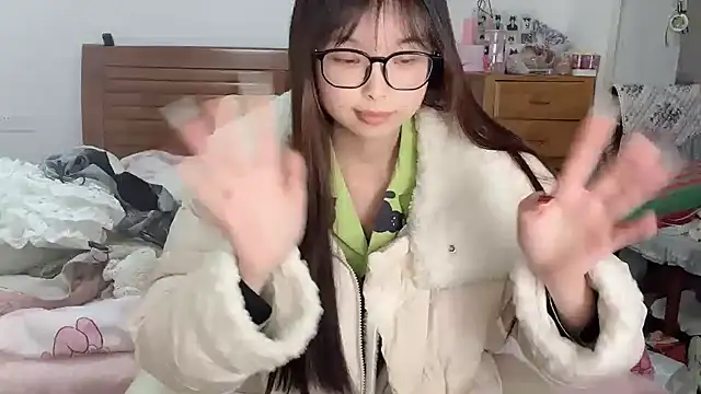 Akong11 live sex cam