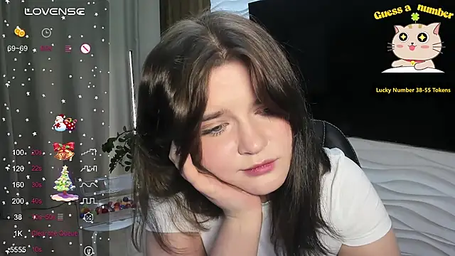 LanaTreades's cam snapshot