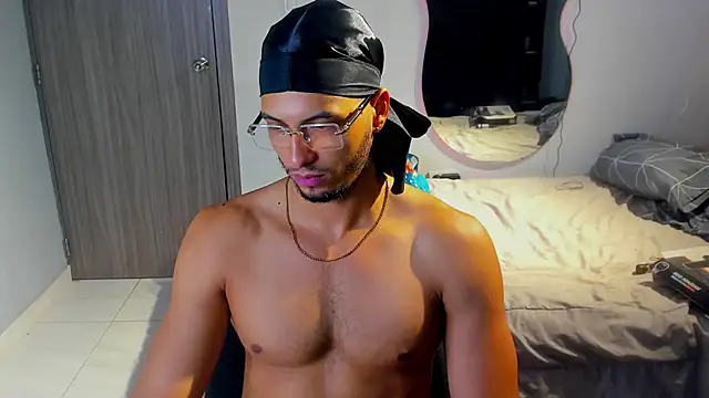 Kris_Khalifa69 live sex cam