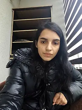 SoniaMoonnn live sex cam