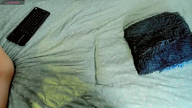 baby_rous live sex cam