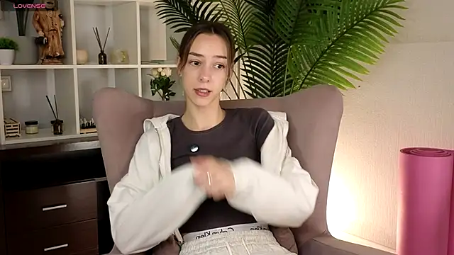 MelitaZmijewski's cam snapshot