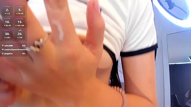 nikki_nicoll's cam snapshot