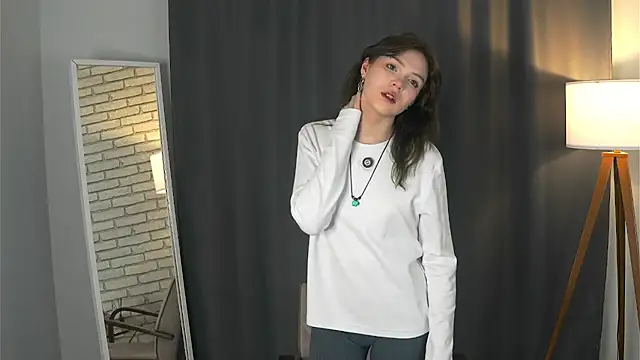 LibbyTuten's cam snapshot