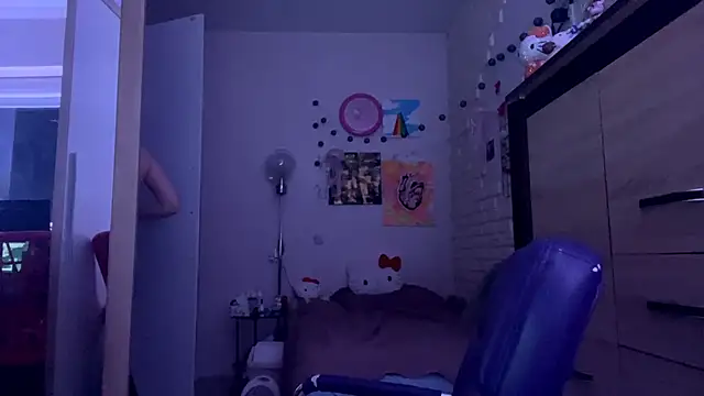 EffacedScan's cam snapshot