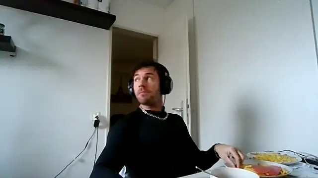 alpha-hunk's cam snapshot