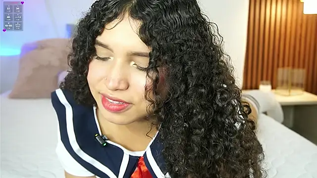 EloiseSweetxx's cam snapshot