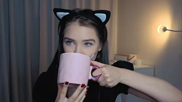 slyshypie's cam snapshot