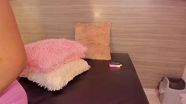 Taylor_walton's cam snapshot