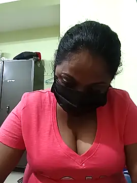 queendivya's cam snapshot