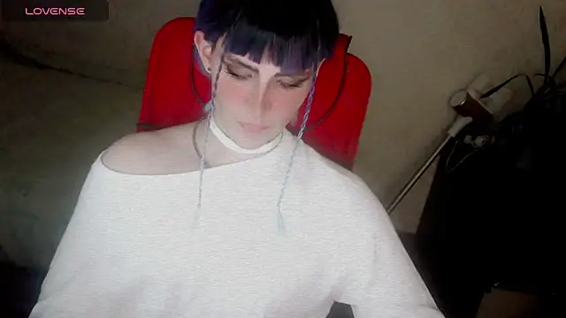 hellenspellman's cam snapshot