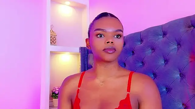 CamiEstrada live sex cam