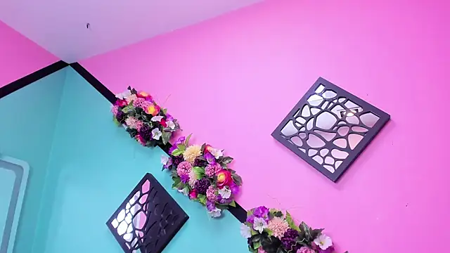 Nicole_Fire's cam snapshot