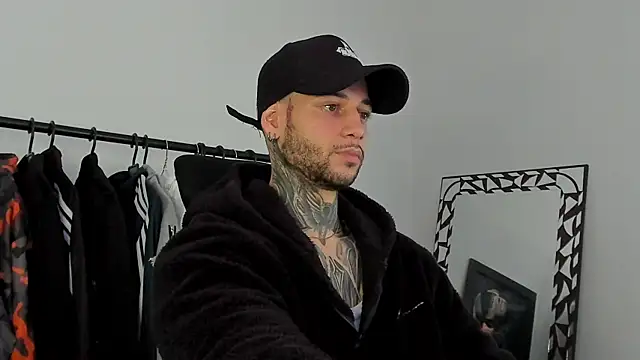 _jamesleandros1 live sex cam