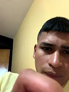 Emiliano_Reyes live sex cam