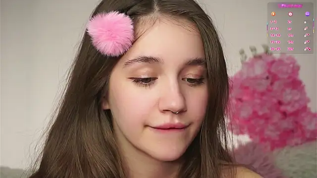 AmiLewis live sex cam